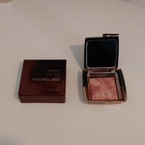 Hourglass Ambient Lighting Blush in Mood Exposure